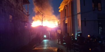 Flash News! 3 Rumah Terbakar di Jalan Hasanuddin I Kota Tarakan
