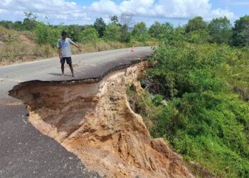 Ruas Jalan Ring Road Tarakan Amblas Sepanjang 20 Meter