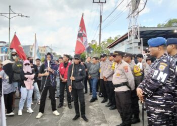 Aksi Demo Aliansi Masyarakat Resah di Pomal, Minta Kepastian Hukum Kasus Dugaan Penganiayaan dan Penembakan