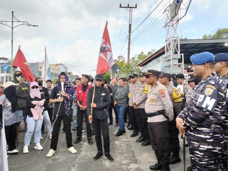 Aksi Demo Aliansi Masyarakat Resah di Pomal, Minta Kepastian Hukum Kasus Dugaan Penganiayaan dan Penembakan