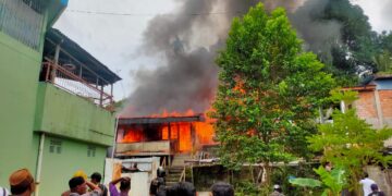 Kebakaran di Sebengkok, 2 Rumah Hangus dan 1 Orang Terluka