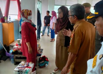 Relokasi PKL di Pelabuhan Tengkayu I Kota Tarakan, Masih Ada Pedagang Berjualan di Dermaga