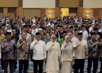 Buka Puasa Bersama Ribuan Warga, Wali Kota Tarakan Ajak Jaga Ketertiban