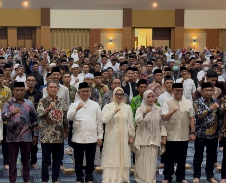 Buka Puasa Bersama Ribuan Warga, Wali Kota Tarakan Ajak Jaga Ketertiban