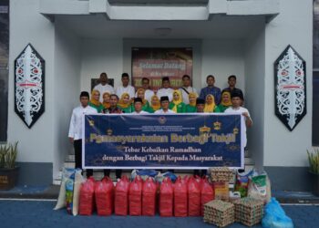 Jumat Berkah! Lapas Bontang Gelar Baksos dan Berbagi Takjil ke Masyarakat dan Santri