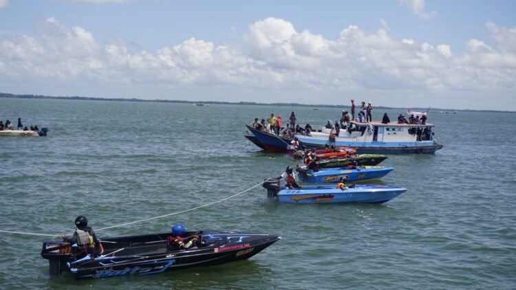 MERIAH! Speedboat Race Pemuda Juata Laut Cup 1 Diikuti Peserta dari Luar Kaltara