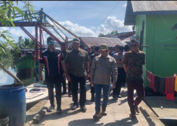 Kunjungi Kampung Warna-warni dan Kampung Tematik, Khairul Harap Stigma ‘Sarang Narkoba’ Hilang di Selumit Pantai