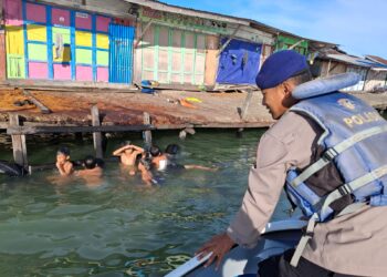 Waspada Anak Tenggelam Lagi, Satpolair Polres Tarakan Pasang Spanduk ‘Berbahaya’