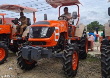 Tingkatkan Swasembada Pangan, 10 Gapoktan Terima Bantuan Alsintan