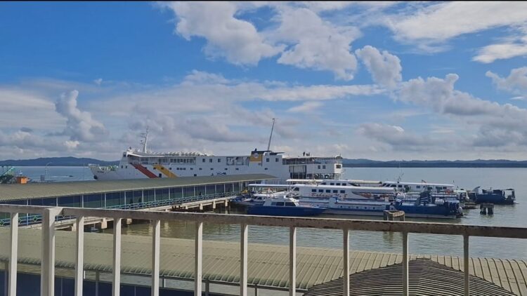 Ancam Stop Penyeberangan Nunukan-Tawau, Pekerja Migran Bakal Sulit Berangkat ke Tujuan Kerja