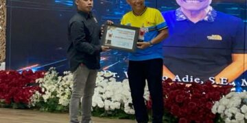 Dedikasi Tak Tergantikan, Wiyono Adie Raih SIWO Award II Kategori Life Achievement