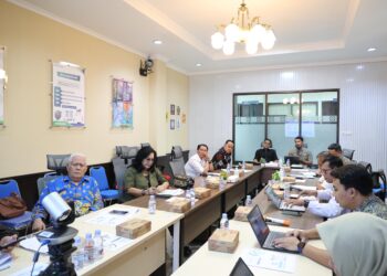 RAPAT: Komisi IV DPRD Provinsi Kalimantan Utara (Kaltara) menggelar Rapat Kerja (Raker) bersama Dinas Kesehatan (Dinkes) Provinsi dan BPJS Kesehatan, Rabu (2/7/2025), di Kantor BPJS Kesehatan Kota Tarakan.