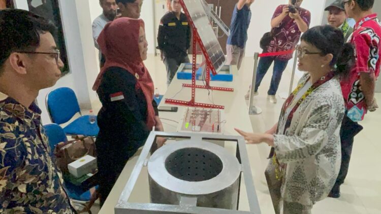 Dapat Kunjungan Kementerian, Kerja Keras UBT Borong Pujian dari Wamendikti Ristek