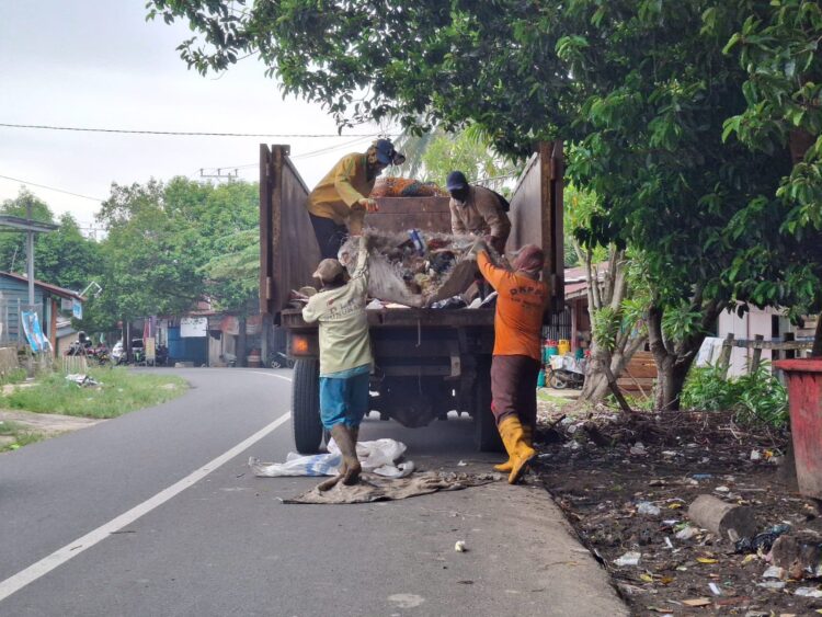 TPA Nunukan Hampir Penuh! Sampah Plastik Kini Disulap Jadi Paving Block dan Kompos