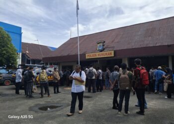Ratusan Honorer Serbu Polsek dan Puskesmas di Nunukan