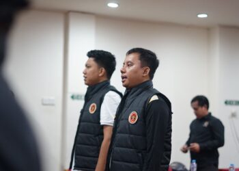 Ketika Pena dan Raket Bersanding