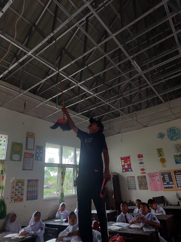 Memprihatinkan, Kondisi SDN 004 Nunukan Mengancam Keselamatan Pelajar dan Guru