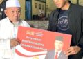 Peduli Sesama, Hasan Basri Serahkan Bantuan ke Warga Korban Kebakaran di Sebengkok AL