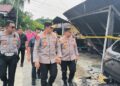 Kapolres Tarakan Dampingi Kapolda Kaltara Kunjungi Korban Kebakaran di Asrama Polisi Kampung Bugis