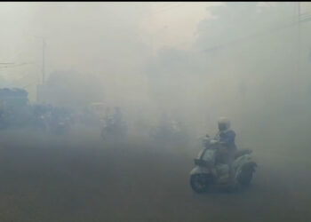 Akibat Rem Lengket, Mobil PMK Timbulkan Asap Tebal dan Membuat Panik Pengendara