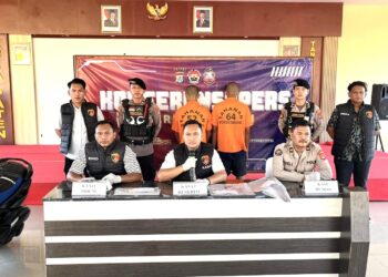 Kasat Reskrim Polres Tarakan Pimpin Konferensi Pers Pengungkapan Kasus Penganiayaan di Karang Anyar Pantai