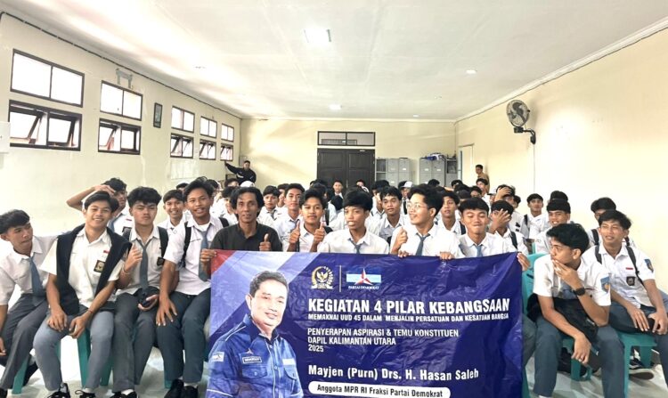 Anggota DPR RI Komisi IV Hasan Saleh Gelar Sosialisasi 4 Pilar Kebangsaan di SMAN 1 Tarakan