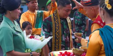 Tradisi Satuan Sambut Dandim 0907/Tarakan Letkol Inf Danan Wisnubrata,S.Sos.,M.Han.