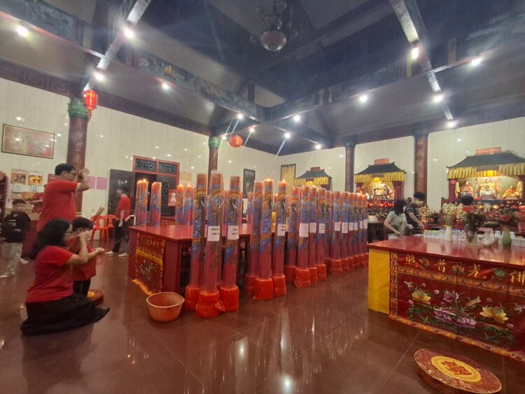 Delapan Barongsai Meriahkan Malam Puncak Imlek 2577 di Tarakan, Ratusan Warga Padati Klenteng