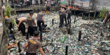 Polres Tarakan Laksanakan Kerja Bakti Massal di Kelurahan Selumit Pantai