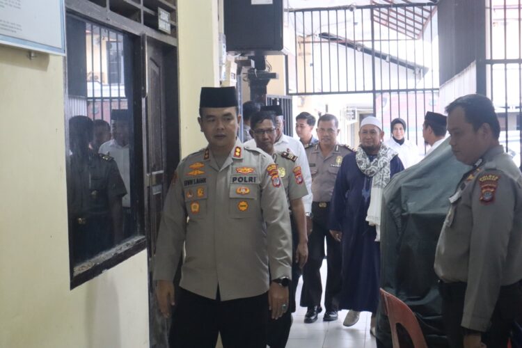 Kapolres Tarakan Berbagi Berkah, Buka Puasa Bersama Tahanan di Rutan Polres Tarakan