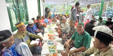 Buka Puasa Bersama di Masjid Al Muttahidah, Pererat Silaturahmi Warga RT 22 dan RT 23