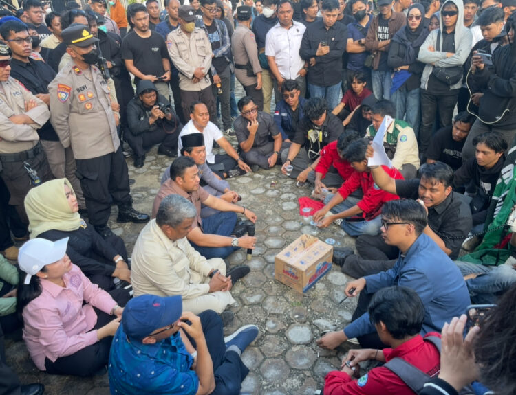 Mahasiswa Demo di DPRD Tarakan, Fraksi Partai Gerindra Kaltara: Aspirasi Akan Dibahas Internal