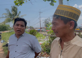 Warga Pantai Amal Swadaya Perbaiki Jembatan Rusak, Harus Diulang Setiap Enam Bulan