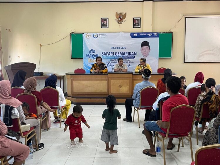 Hasan Saleh Selaku Anggota DPR RI Ajak Warga Pantai Amal Gemar Konsumsi Ikan untuk Tekan Stunting