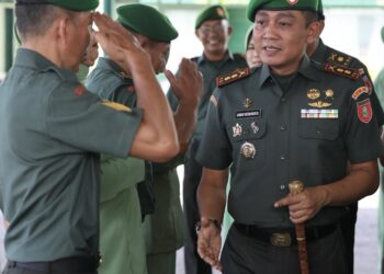 14 Personel Kodim 0907/Tarakan Naik Pangkat, Dandim Tekankan Profesionalisme dan Tanggung Jawab