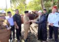 Plt Wali Kota Tarakan Serahkan 9 Ekor Sapi Kurban, Termasuk Bantuan Presiden Prabowo