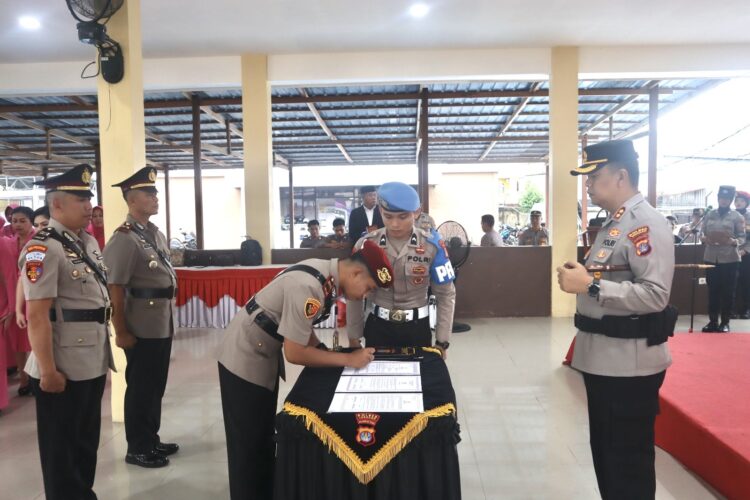 Polres Tarakan Laksanakn Sertijab Kapolsek KSKP dan Penyerahan Jabatan Kasat Resnarkoba