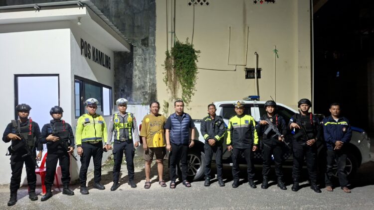 Kapolres Tarakan Tinjau Pos Kamling di Selumit Pantai, Dorong Peningkatan Keamanan Lingkungan