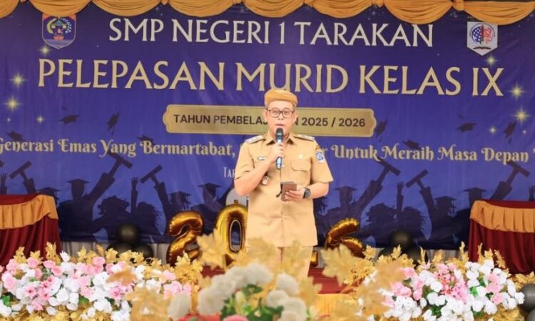Plt. Wali Kota Tarakan Lepas Siswa Kelas IX SMPN 1 Tarakan, Dorong Generasi Berdaya Sain