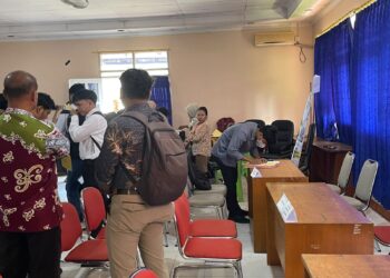 Lulusan SMK Berburu Peluang di Job Fair Tarakan 2026, Fahri: Yang Buka untuk SMK Saya Daftar