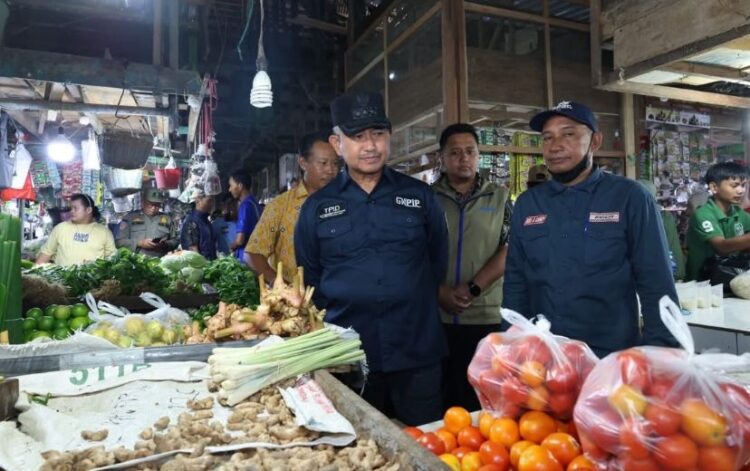 Sidak Pasar, Wali Kota Tarakan Pastikan Harga dan Stok Pangan Stabil