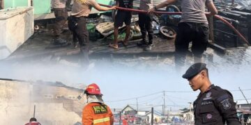 Tim SAR Brimob Polda Kaltara Quick Response Bantu Penanganan Kebakaran di Karang Rejo Tarakan