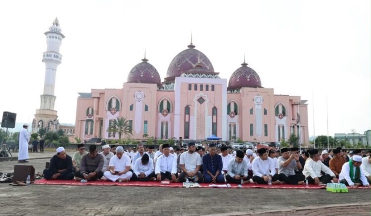 Wali Kota dan Wakil Wali Kota Tarakan Laksanakan Sholat Istisqa, Mohon Turunnya Hujan