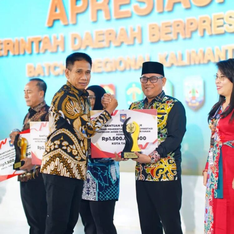 Pemkot Tarakan Raih Terbaik 2 Kategori Akses dan Kualitas Layanan Kesehatan Regional Kalimantan