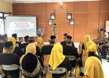 29 Ketua RT Selumit Pantai Dikukuhkan, Ibnu Saud Tekankan Peran Strategis RT