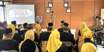 29 Ketua RT Selumit Pantai Dikukuhkan, Ibnu Saud Tekankan Peran Strategis RT