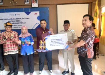 FIFGROUP Salurkan 1.201 box Masker dan 241 box Multivitamin untuk Warga Terdampak Karhutla