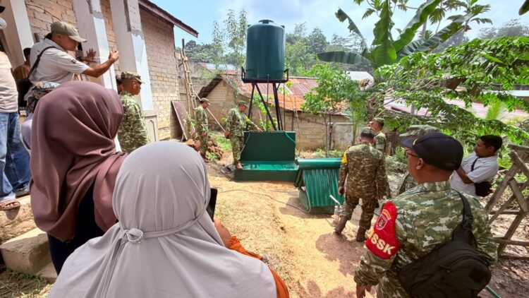 Sumur Bor TMMD Bantu Kebutuhan Air Bersih, Warga Kampung Satu Skip Apresiasi TNI