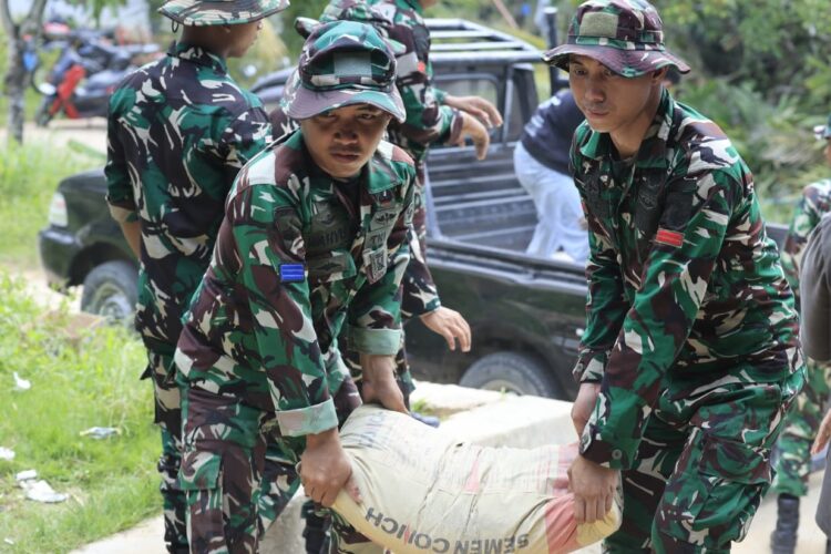 TMMD Ke-130 Kodim Tarakan Mulai Bedah Rumah Tidak Layak Huni Milik Warga Pamusian