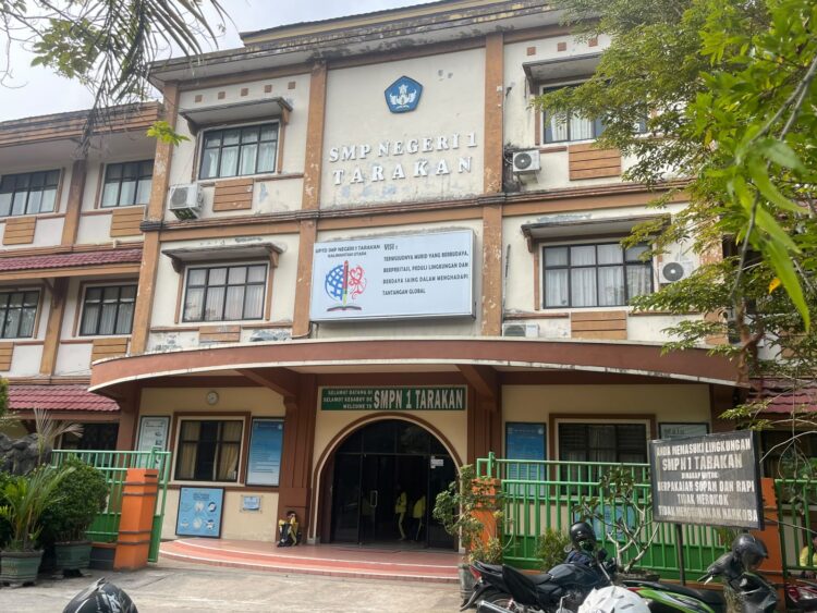 SMP Negeri 1 Tarakan Dorong Kreativitas Siswa Lewat Karya Seni dan Mading Kelas